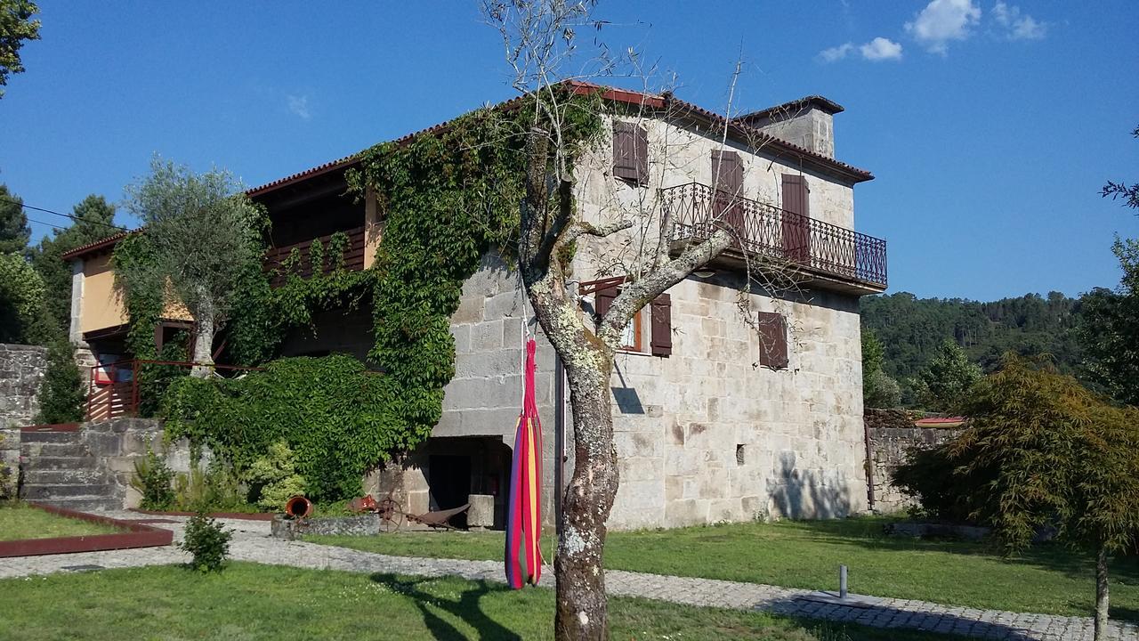 Casa Da Feira Guest House Lobios Bagian luar foto